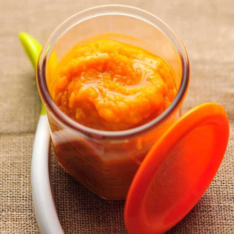 Предлагаем порадовать своего маленького гурмана вкусными и полезными блюдами из моркови